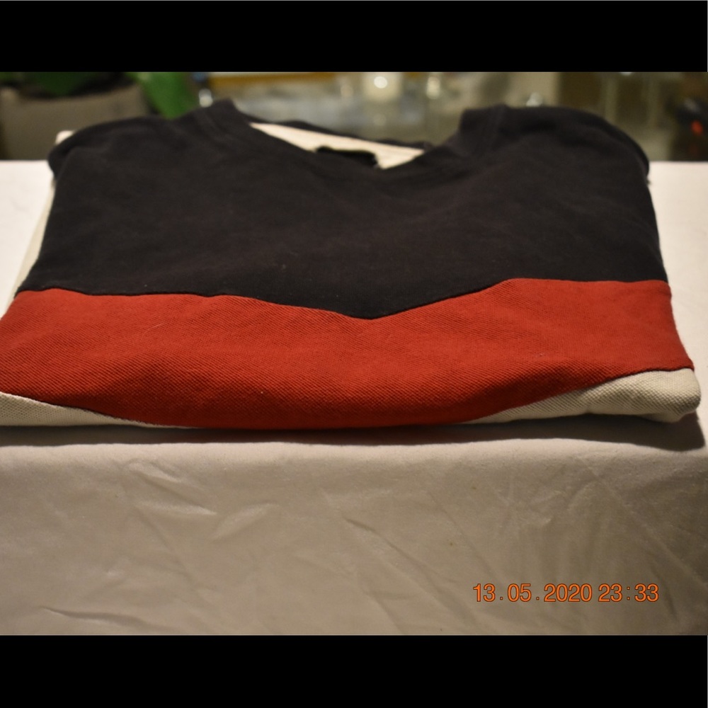 Navy , Red , White Arrow T shirt